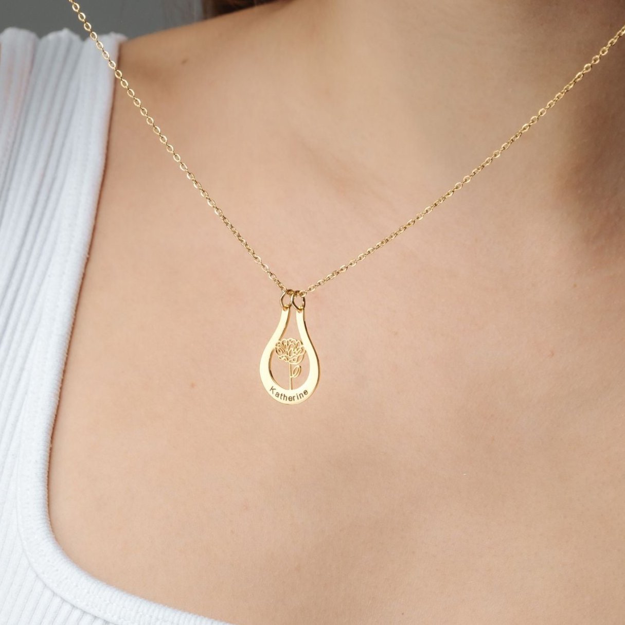 Collier Prénom Fleur de Naissance