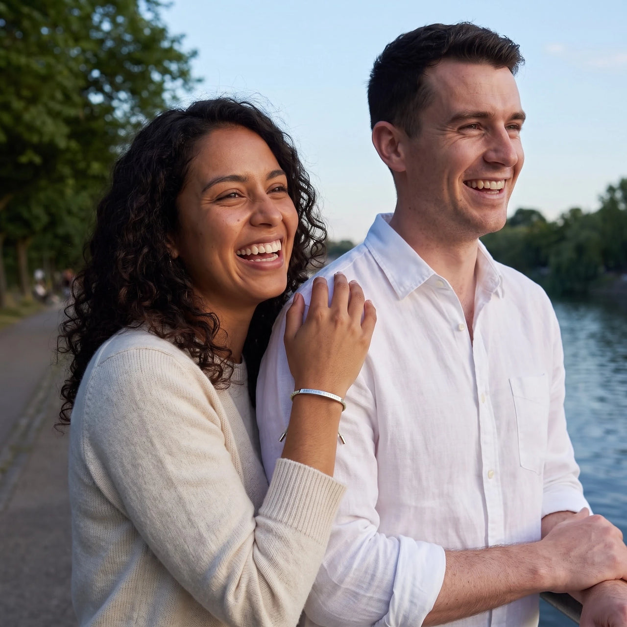 Green string bracelet — worn by a couple, silver | SKU: lanature-wg