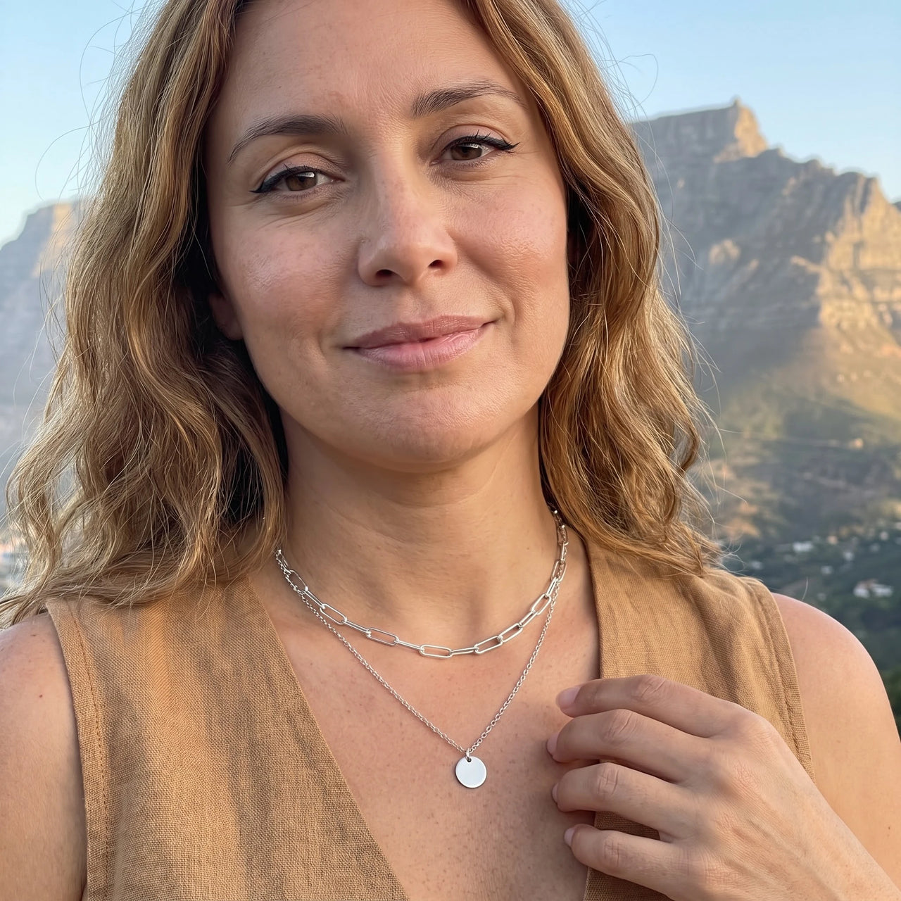 Paperclip necklace — worn on a getaway, silver | SKU: le-tendance-wg